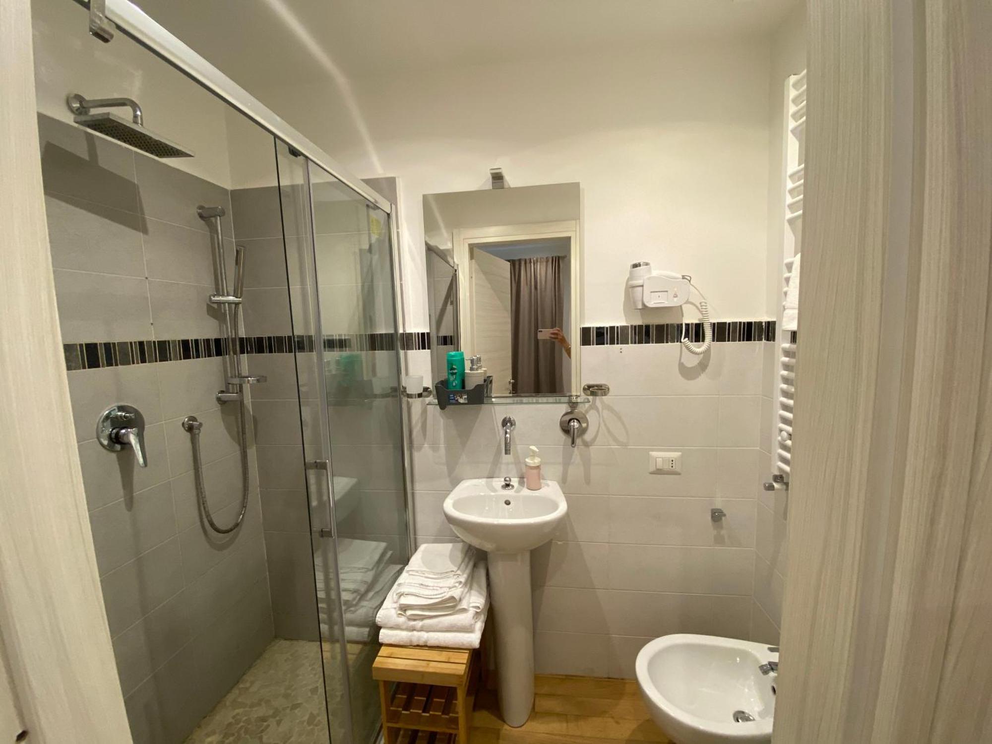 Domus Castroni Germanico Bed and Breakfast Rome Buitenkant foto